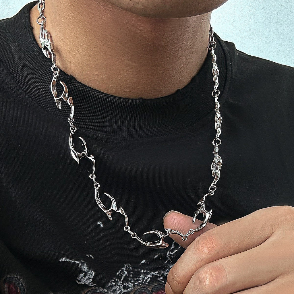 Irregular special-shaped metal necklaces, street hip-hop trends, men's and women's niche designs, high-end clavicle chain necklaces