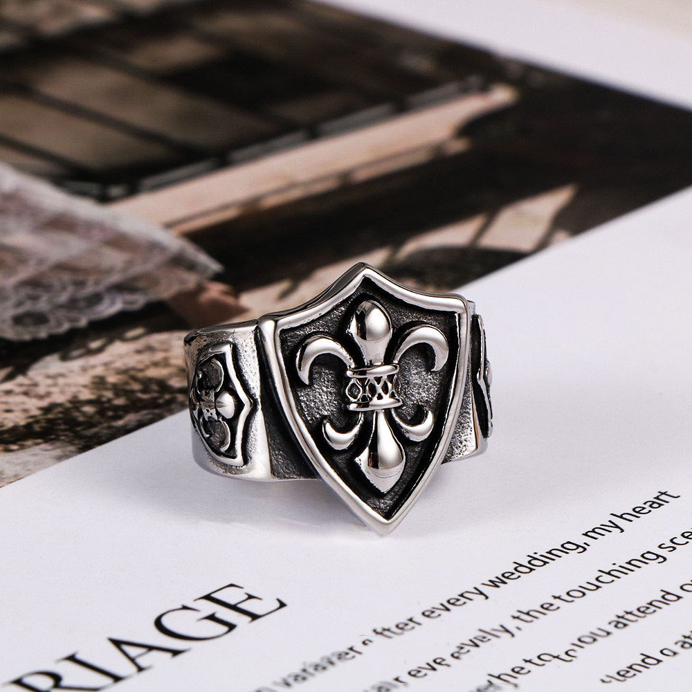 Fleur-de-Lis Silver Statement Ring