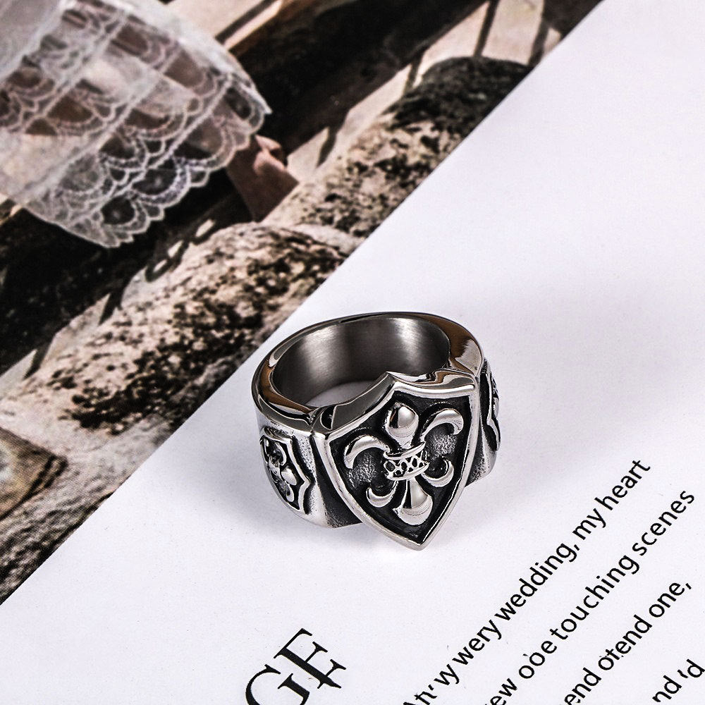 Fleur-de-Lis Silver Statement Ring