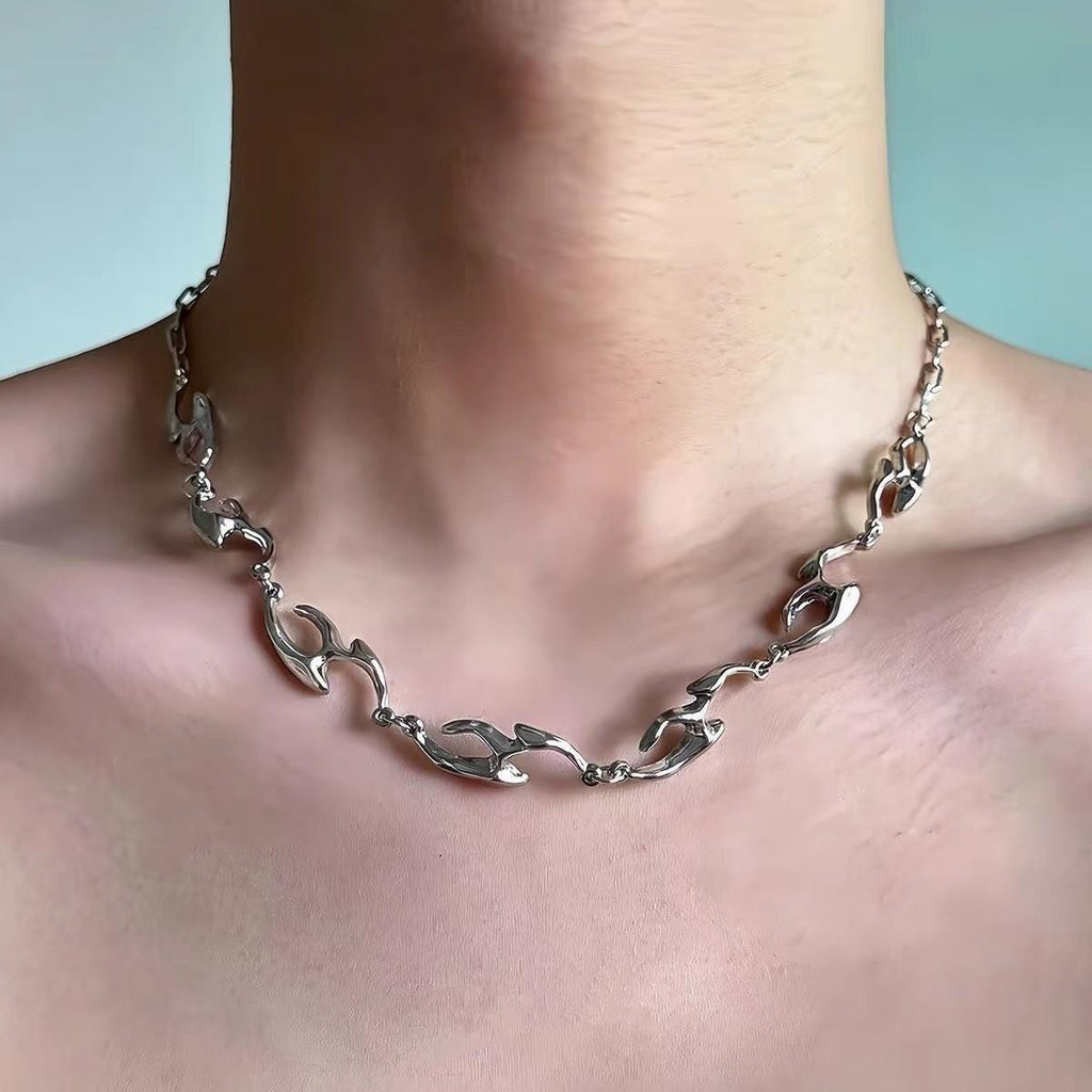 Irregular special-shaped metal necklaces, street hip-hop trends, men's and women's niche designs, high-end clavicle chain necklaces